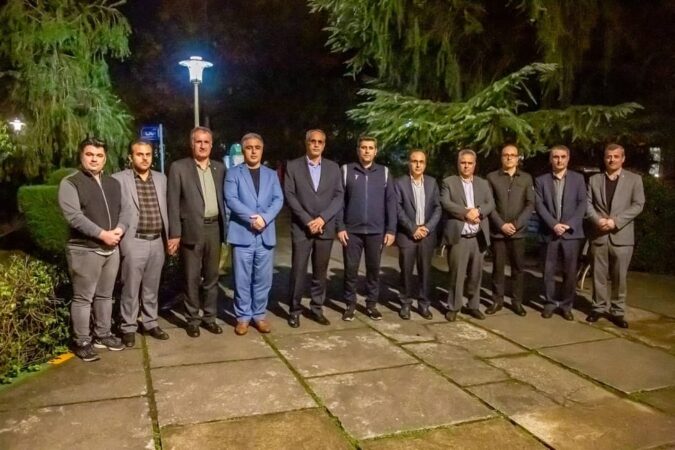 انگیزه و نشاط سازمانی سبب ارائه خدمات مناسب به مشتریان است انگیزه و نشاط سازمانی سبب ارائه خدمات مناسب به مشتریان است