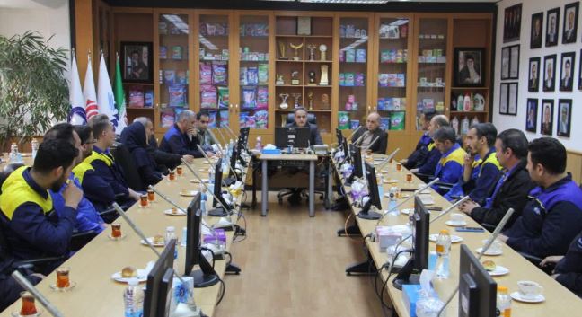 مدیرعامل: کارگران پیشرانان اصلی تولید هستند مدیرعامل: کارگران پیشرانان اصلی تولید هستند