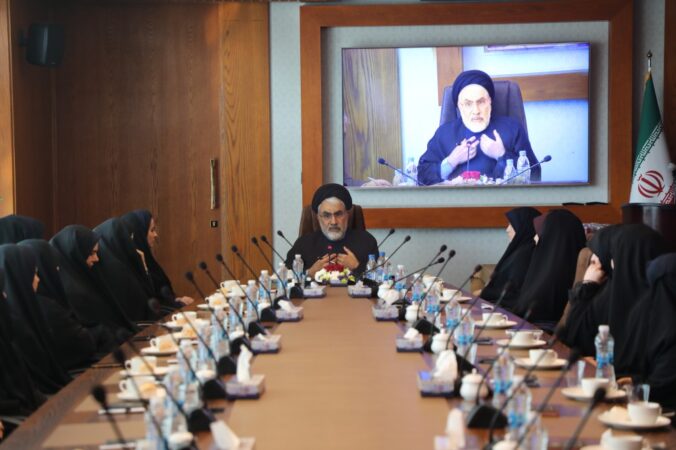 تأکید مدیرعامل موسسه اعتباری ملل بر جایگاه مادر و بهره گیری از آموزههای اسلامی در جامعه امروز تأکید مدیرعامل موسسه اعتباری ملل بر جایگاه مادر و بهره گیری از آموزههای اسلامی در جامعه امروز