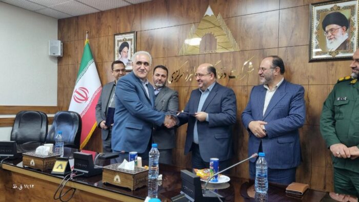 کریمنژاد: در توسعه معادن البرز مرکزی ایمپاسکو به اهداف کلان اقتصادی پایبند است کریمنژاد: در توسعه معادن البرز مرکزی ایمپاسکو به اهداف کلان اقتصادی پایبند است