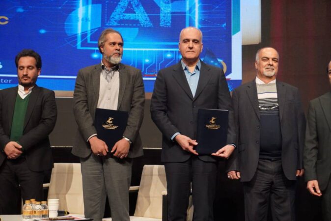 آثار سینمایی بیمه می شود/ دال مردم را در سود آثار هنری سهیم میکند آثار سینمایی بیمه می شود/ دال مردم را در سود آثار هنری سهیم میکند