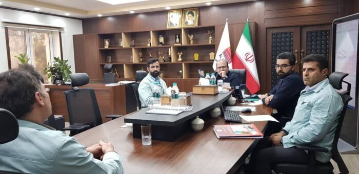 دیدار چهره به چهره مدیرعامل با کارکنان شرکت فولاد خوزستان دیدار چهره به چهره مدیرعامل با کارکنان شرکت فولاد خوزستان