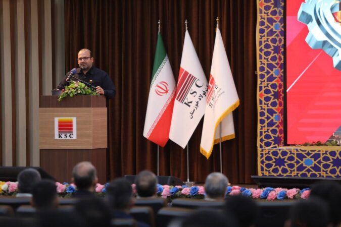 گردهمایی باشکوه مسئولان و کارکنان شرکت مهندسین مشاور پیشگامان فولاد جنوب برگزار شد گردهمایی باشکوه مسئولان و کارکنان شرکت مهندسین مشاور پیشگامان فولاد جنوب برگزار شد