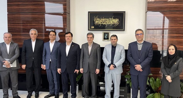 تأکید بر تقویت تعاملات در نشست مدیرعامل بانک ملت و رییس کل بیمه مرکزی تأکید بر تقویت تعاملات در نشست مدیرعامل بانک ملت و رییس کل بیمه مرکزی