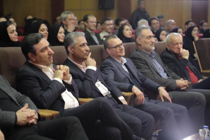 برگزاری مراسم جشن دهه فجر و سالروز پیروزی انقلاب اسلامی توسط بانك صنعت و معدن برگزاری مراسم جشن دهه فجر و سالروز پیروزی انقلاب اسلامی توسط بانك صنعت و معدن