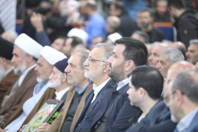 کنگره سرداران و ۷۰۰ شهید منطقه ۱۹ با حضور شهردار تهران برگزار شد کنگره سرداران و ۷۰۰ شهید منطقه ۱۹ با حضور شهردار تهران برگزار شد