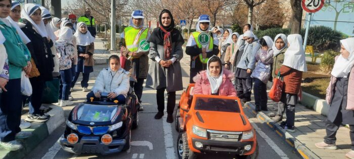 بهره مندی بیش از ۱۰ هزار شهروند از آموزشهای ترافیکی در منطقه 19 بهره مندی بیش از ۱۰ هزار شهروند از آموزشهای ترافیکی در منطقه ۱۹