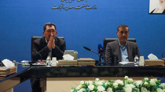 اتابک گزینه منتخب شخص رییسجمهور پزشکیان برای وزارت صمت است/ رفع تدریجی ناترازیها با تدابیر سازنده اتابک گزینه منتخب شخص رییسجمهور پزشکیان برای وزارت صمت است/ رفع تدریجی ناترازیها با تدابیر سازنده