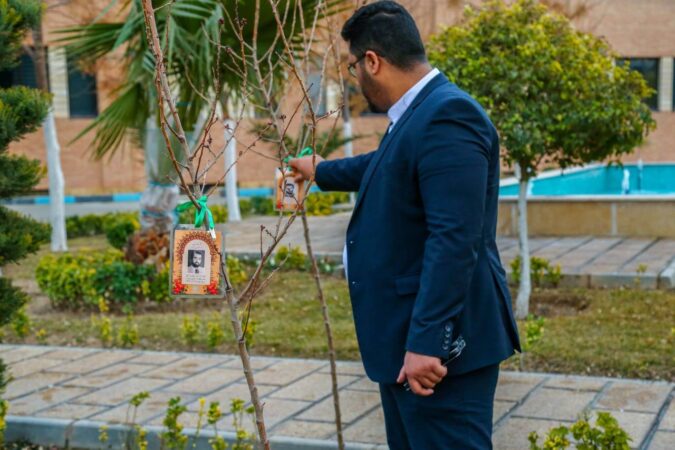 ️کاشت 2000 اصله درخت در میدان مرکزی میوه و ترهبار شهرداری تهران تا عید ️کاشت ۲۰۰۰ اصله درخت در میدان مرکزی میوه و ترهبار شهرداری تهران تا عید