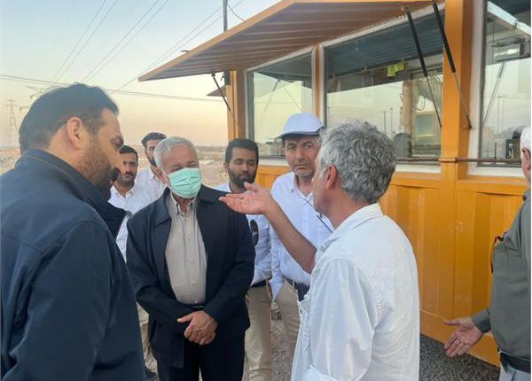 بازدید فرمانده قرارگاه سازندگی خاتمالانبیاء(ص) از پروژههای کلان عمرانی در هرمزگان بازدید فرمانده قرارگاه سازندگی خاتمالانبیاء(ص) از پروژههای کلان عمرانی در هرمزگان