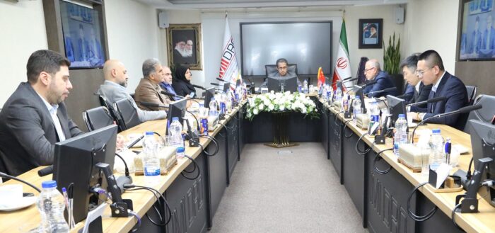 برنامه همکاری های مشترک ایمیدرو با پیمانکار بزرگ چین؛ از ساخت نیروگاه خورشیدی تا توسعه زنجیره مس/ یو ژیانگ: اعلام آمادگی برای ارایه خدمات فنی و مهندسی به شرکت های زیرمجموعه ایمیدرو برنامه همکاری های مشترک ایمیدرو با پیمانکار بزرگ چین؛ از ساخت نیروگاه خورشیدی تا توسعه زنجیره مس/ یو ژیانگ: اعلام آمادگی برای ارایه خدمات فنی و مهندسی به شرکت های زیرمجموعه ایمیدرو