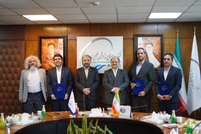 آغاز همکاری صندوق سرمایهگذاریهای خطرپذیر هلدینگ خلیجفارس با پارک علموفناوری دانشگاه صنعتی شریف آغاز همکاری صندوق سرمایهگذاریهای خطرپذیر هلدینگ خلیجفارس با پارک علموفناوری دانشگاه صنعتی شریف
