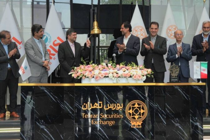 گروه کشتیرانی جمهوری اسلامی ایران زنگ بورس را به صدا درآورد گروه کشتیرانی جمهوری اسلامی ایران زنگ بورس را به صدا درآورد