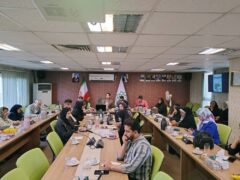 نشست هم‌اندیشی مدیرکل محیط زیست و توسعه پایدار شهرداری تهران با دبیران محیط زیست مناطق ۲۲ گانه برگزار شد