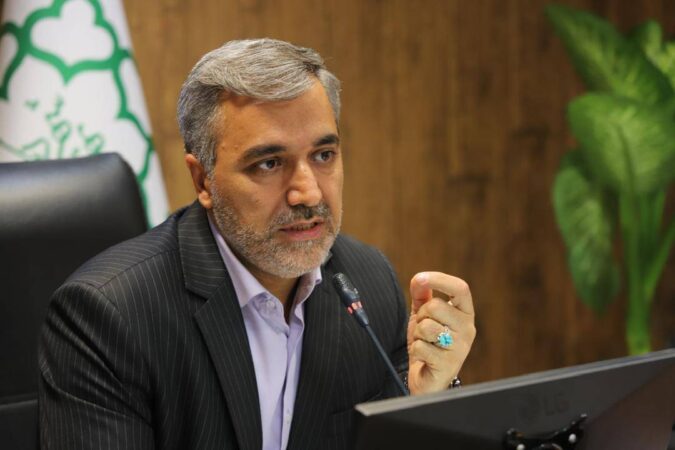 دستفروشی ظرفیت بزرگی است که میتواند در خدمت تولید داخلی قرار گیرد دستفروشی ظرفیت بزرگی است که میتواند در خدمت تولید داخلی قرار گیرد