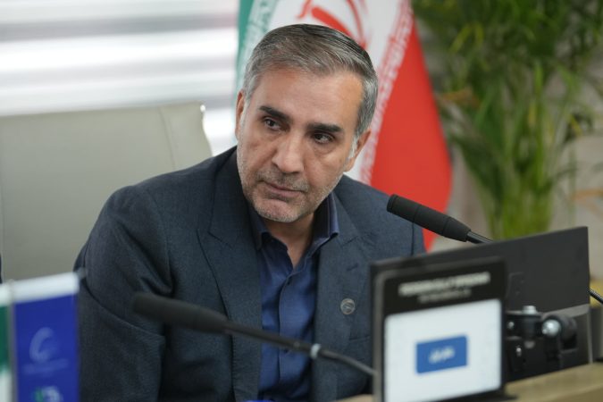 مهر تأیید مجمع‌عمومی پتروشیمی آپادانا خلیج‌فارس بر اجرای طرح‌های تکمیل زنجیره ارزش متانول