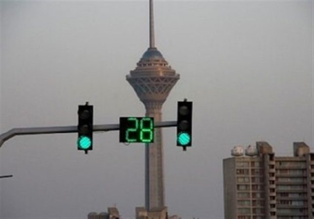 چراغ‌راهنمایی تقاطع‌های پرتردد منطقه ۲ به سیستم برق اضطراری تجهیز شد