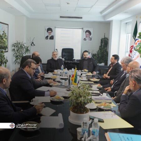 بررسی نتایج عملکرد شعب با حضور رئیس هیئت مدیره: تأکید بر بهبود خدمات و تحقق اهداف استراتژیک بررسی نتایج عملکرد شعب با حضور رئیس هیئت مدیره: تأکید بر بهبود خدمات و تحقق اهداف استراتژیک