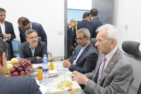 فاز دوم شركت صنایع بسته بندی و قوطی سازی پارت سازان افتتاح شد فاز دوم شركت صنایع بسته بندی و قوطی سازی پارت سازان افتتاح شد