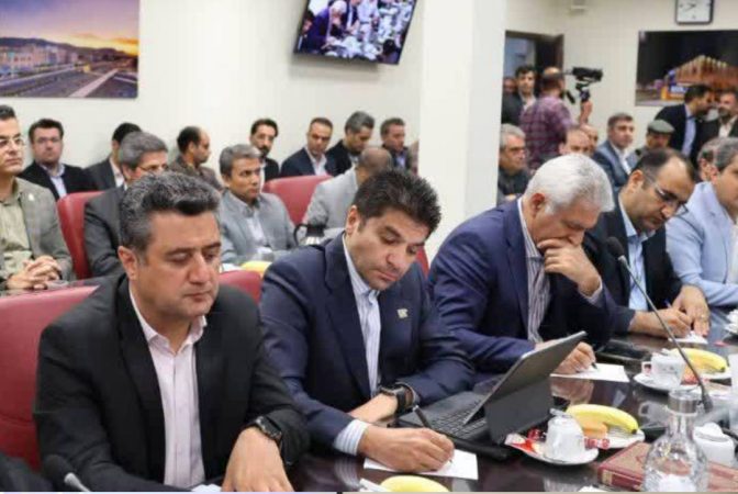 مدیرعامل پست بانک ایران به همراه وزیر ارتباطات و فناوری اطلاعات به استان خراسان جنوبی سفر کرد