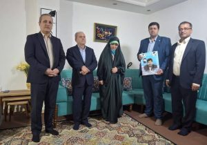 دیدار عضو هیأت‌مدیره صندوق قرض‌الحسنه شاهد با خانواده همکار فقید در استان مازندران