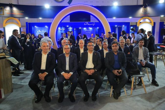 رونمایی از “صنعت ارز” بانك صنعت و معدن