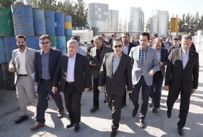استاندار قزوین از سه واحد بزرگ تولیدی و صنعتی تامین مالی شده توسط بانك صنعت و معدن بازدید كرد