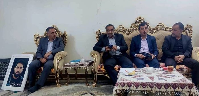 تجلیل از ایثار شهدا در دیدار مدیران بیمه دی با خانواده شهید پاسدار سعید مرادی