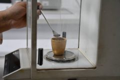 آزمون آنالیز عنصری خاک در سازمان زمین‌شناسی و اکتشافات معدنی کشور