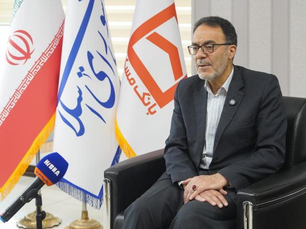 نماینده اراک: بانک مسکن نقش برجسته ای در حمایت از آسیب دیدگان جنگ رمضان دارد