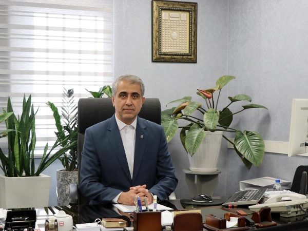 بانک مسکن ۲۷۶ میلیارد تسهیلات به آسیب دیدگان جنگ رمضان در منطقه شرق تهران پرداخت کرد