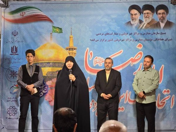 میدان نبرد میزبان اتحاد مقدساتحاد دانش‌آموزی منطقه ۱۴ سنگر دفاع از ارزش‌ها شد
